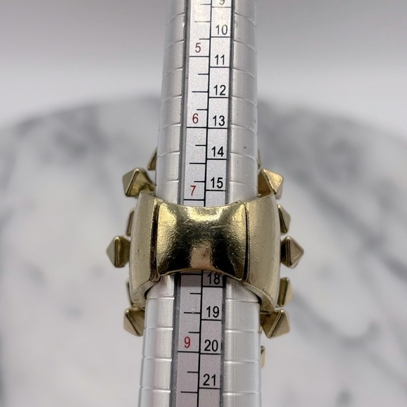 Chunky Studded Cluster Gold Tone Fashion Stretch Ring - Picture 5 of 7